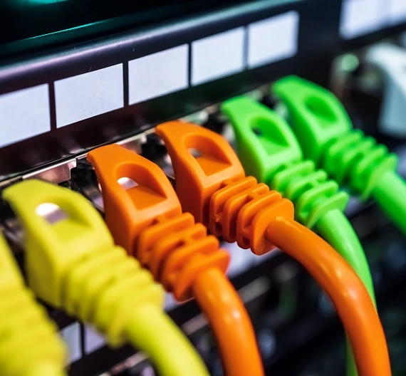 Qual a diferença entre hub, switch e roteador?