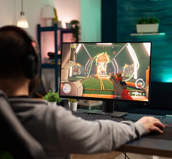 Junior Biavati conta como é jogar com a internet gamer da Ligga
